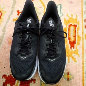 Mens Black Hoka One One 11 2E Clifton 7